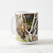 Niedlich Pine Marten auf der Tasse des gefallenen (Vorderseite Links)