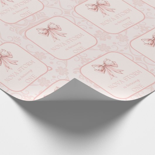 Niedlich Pink Bow Coquette Toile Personalisiert Ge Geschenkpapier (Ecke)