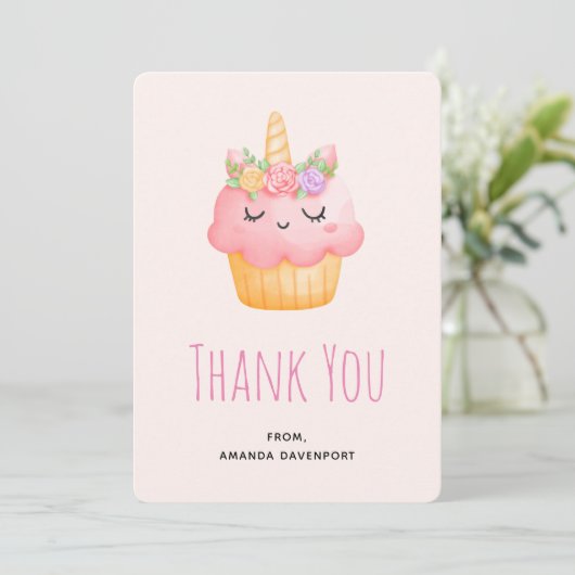 Niedlich Pink Cupcake Unicorn mit Rose Danke (Stehend Vorderseite)