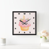 Niedlich Pink Cupcake Unicorn mit Rose Quadratische Wanduhr (Zuhause)