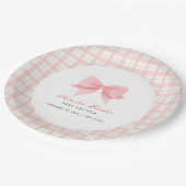 Niedlich Pink Gingham Kariert Bow Girl Baby Dusche Pappteller (Schrägansicht)
