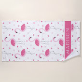 Niedlich Pink Girly Flamingo Liebe Herz Personalis Strandtuch (Vorderseite)
