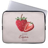 Niedlich Pink Granny Chic Crochet Strawberry Monog Laptopschutzhülle (Vorderseite)