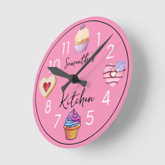 Niedlich Pink Küche Wasserfarbe Kuchen Personalisi Runde Wanduhr (Winkel)