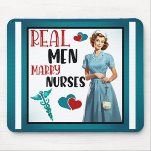 Niedlich Pinup_ Real Men Heiraten Mousepad