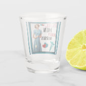 Niedlich Pinup_ Real Men Heiraten Schnapsglas (Rückseite)