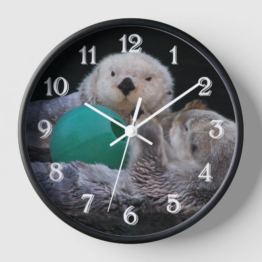 Niedlich Playful Sea Otters Uhr (Vorderseite)