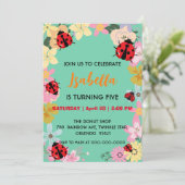 Niedlich Polka dot Ladybug Daisy Sprin Blume Gebur Einladung (Stehend Vorderseite)