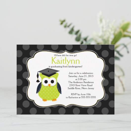 Niedlich Polka Dots Grad Owl Abschluss Einladung (Stehend Vorderseite)