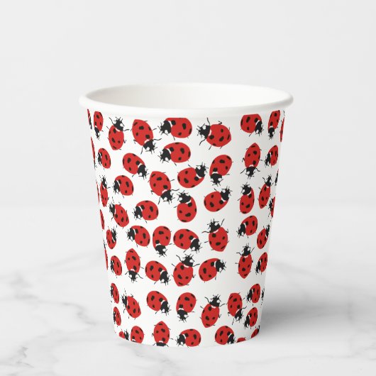Niedlich Red Ladybug Pattern Pappbecher (Vorderseite)