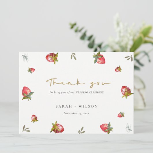 Niedlich Red Strawberry Leafy Green Botanical Wedd Dankeskarte (Stehend Vorderseite)