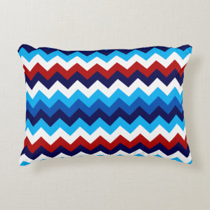 Niedlich Red White Blue Chevrons Accent Pillow Dekokissen