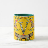 Niedlich Retro Christmas Monogram "V" mit Namen Tasse (Zentrum)