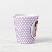 Niedlich Retro Girl Latte Tasse (Vorderseite)