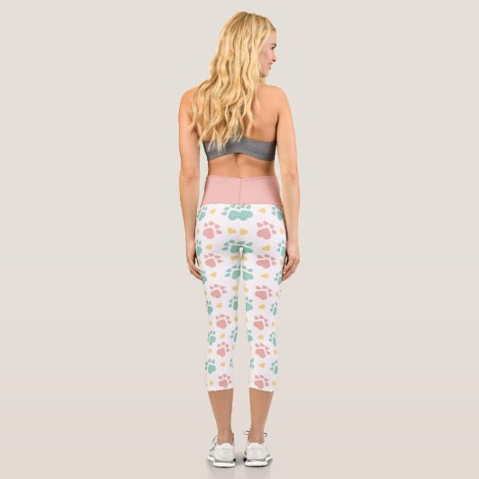 Niedlich rosa auf blauem Pfosten Druckpferd Lover Capri Leggings (Rückseite)