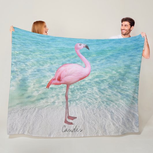 Niedlich rosa Flamingo Tropical Sandy Beach Name Fleecedecke (Beispiel)
