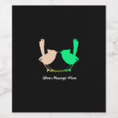 Niedlich rosa grüne Vögel auf dem Individuelle Nam Weinetikett (Einzelnes Label)