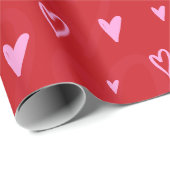 Niedlich rosa Herzen auf rotem Hintergrund Geschenkpapier (Rolleneckpunkt)