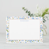 Niedlich rosa und blaue Blüten Personalisiert Stat Dankeskarte (Stehend Vorderseite)