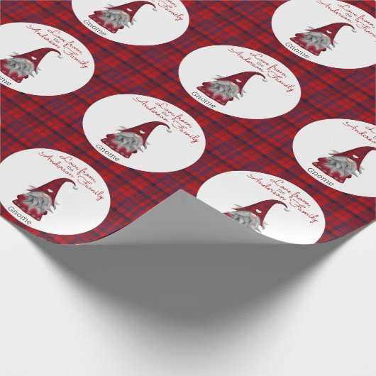 Niedlich Rustikale Personalisierte Weihnachtsgnome Geschenkpapier (Ecke)