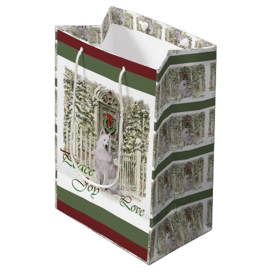 Niedlich Samoed Weihnachten Mittlere Geschenktüte (Vorderseite Schrägansicht)