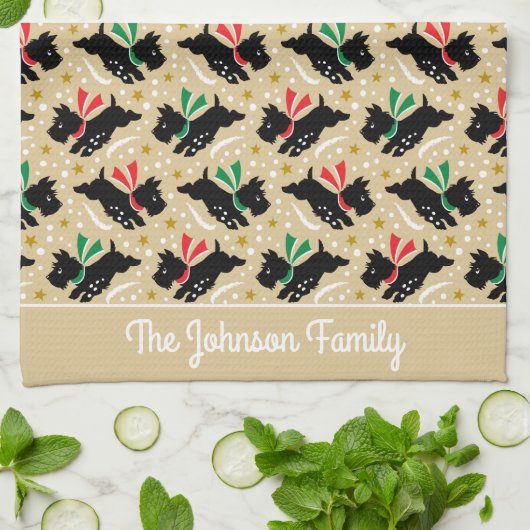 Niedlich Scottie Dog Family Name Snow Fun Muster G Geschirrtuch (Gefaltet)