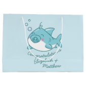 Niedlich Shark Baby Shower Kawaii Blue Boy Große Geschenktüte (Rückseite)