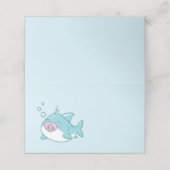 Niedlich Shark Baby Shower Kawaii Pink Girl Platzkarte (Außenseite Aufgefaltet)