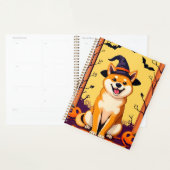 Niedlich Shiba Inu in Hexenhut Planer (Anzeige)