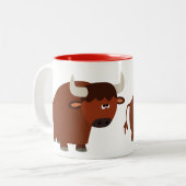 Niedlich Shy Cartoon Bull Tasse (Vorderseite Links)