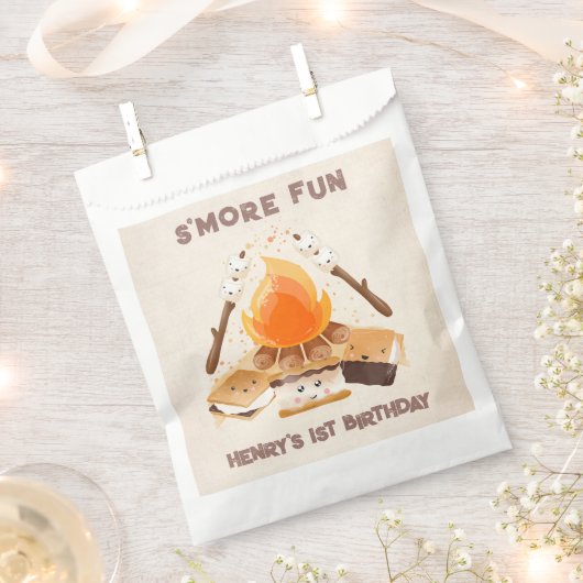 Niedlich S'more Campfire 1. Geburtstag Gönnertasch Geschenktütchen (Ausgeschnitten)