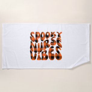 Niedlich Spooky Nurse Halloween Strandtuch