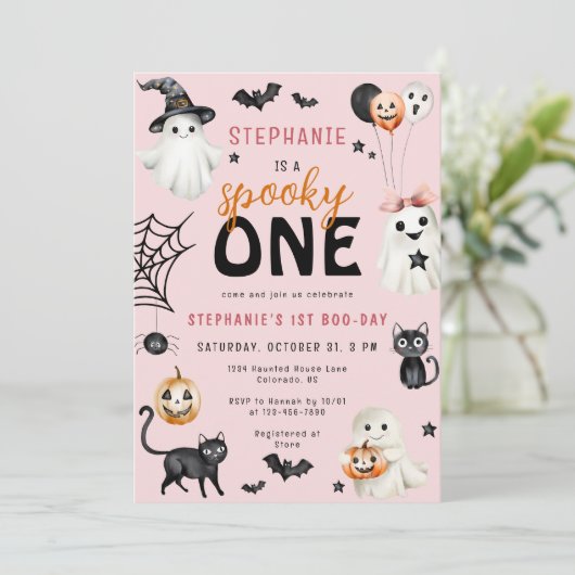 Niedlich Spooky One Pink Halloween Girl 1. Geburts Einladung (Stehend Vorderseite)