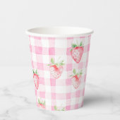 Niedlich Strawberry Berry Pink Gingham Brithday Pappbecher (Vorderseite)