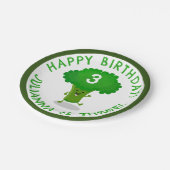 Niedlich tanzende Brokkoli personalisierter Geburt Pappteller (Schrägansicht)