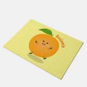 Niedlich tanzende Orangenzitrusfrüchte Fußmatte (Schrägansicht)