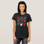 Niedlich Tic Tac Toe Hearts Valentinstag T-Shirt (Vorne ganz)