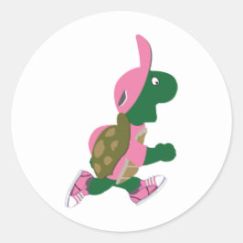 Niedlich Turtle Runner in PInk Runder Aufkleber
