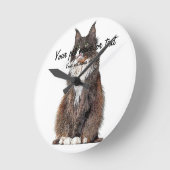 Niedlich und Cool, Maine Coon Cat Runde Wanduhr (Winkel)