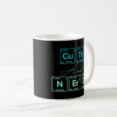 Niedlich und Nerdy geschrieben in Elementen des Pe Kaffeetasse (VorderseiteRechts)
