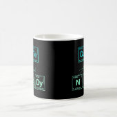 Niedlich und Nerdy geschrieben in Elementen des Pe Kaffeetasse (Mittel)