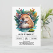 Niedlich und spielerisch Capybara Geburtstag Einladung (Stehend Vorderseite)