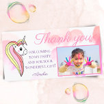 Niedlich Unicorn Rosa Foto Kindergeburtstag Dankeskarte<br><div class="desc">Niedliches Einhorn Dankeschön Karte für Kinder mit einem Foto. Die Karte hat ein hübsches Einhorn mit einer schönen Mähne und den Hintergrund mit sanften rosa Blasen. Vielen Dank für Ihre Familie und Ihre Freunde, dass Sie zu Ihrem Geburtstagsfest gekommen sind und für Ihre wunderbaren Geschenke. Legen Sie das Foto Ihres...</div>