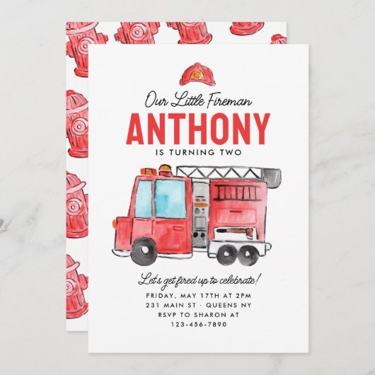 Niedlich unser kleiner Feuerhelm Feuerwehrwagen Ge Einladung (Vorne/Hinten)