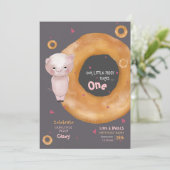 Niedlich "UNSERE KLEINE PIGGY" | "Liebe & Bagels" Einladung (Stehend Vorderseite)