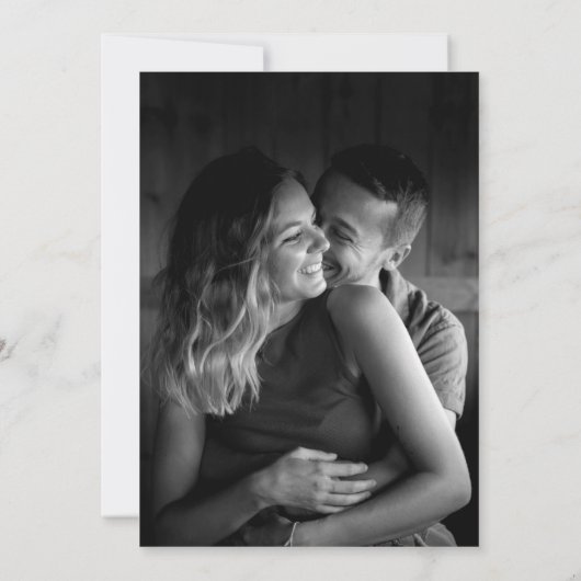 Niedlich Wir sind eine Verlobte Foto-Engagement-Pa Einladung (Rückseite)