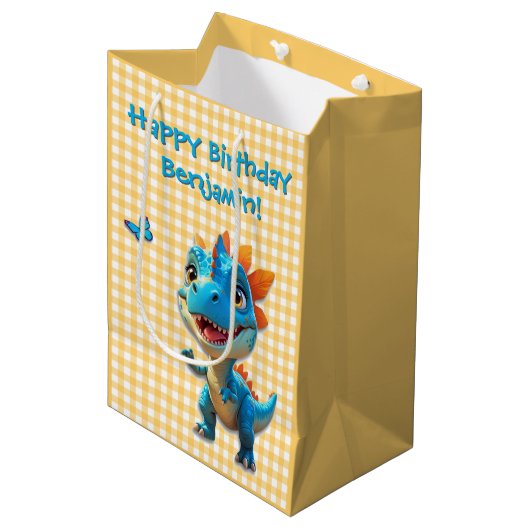Niedlich Yellow Gingham Blue Dinosaurier Geburtsta Mittlere Geschenktüte (Vorderseite Schrägansicht)