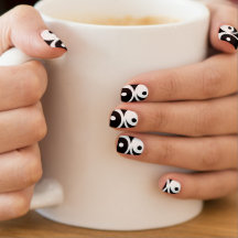 Niedlich Yin Yang Nail Art