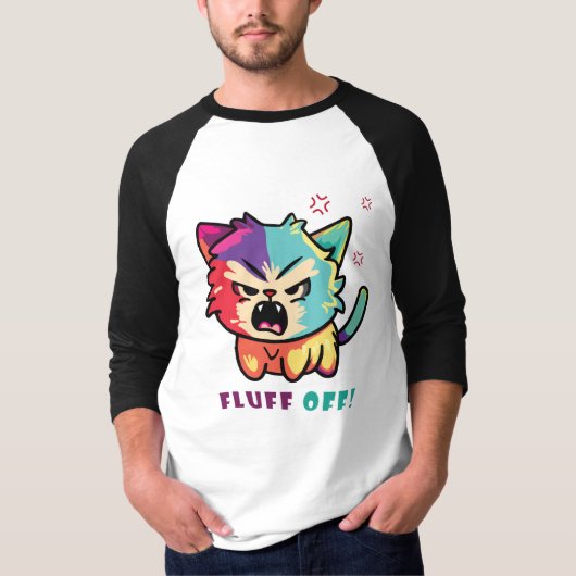 Niedlich zornige Katze, die Fluff abschaut. T-Shirt (Vorderseite)