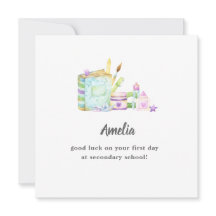 niedlich zurück zum Schreibtisch am ersten Tag vie